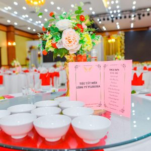 10 Bước Tổ Chức Tiệc Tất Niên Hoàn Hảo