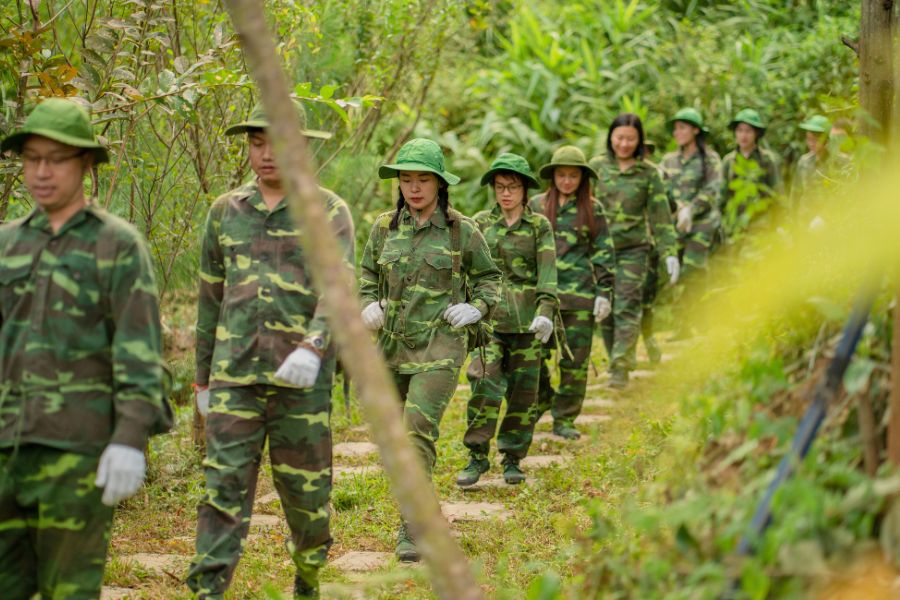 Không gian huấn luyện tại địa điểm team building quân đội gần Hà Nội cho doanh nghiệp