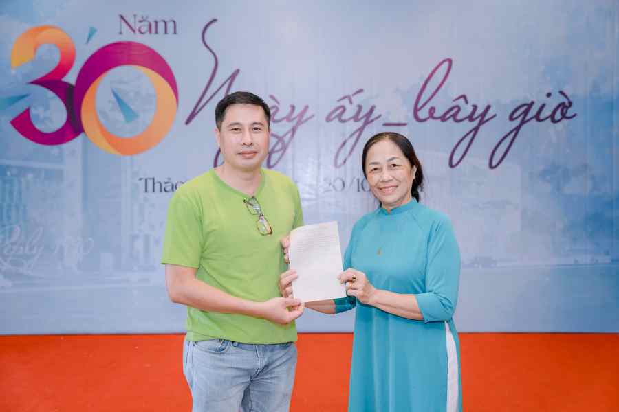 Không gian tổ chức họp lớp được sắp xếp theo cách lập kế hoạch họp lớp chuyên nghiệp