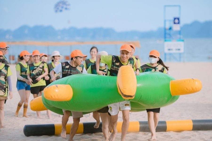 Tổ Chức Team Building Amazing Race Biển: Đứng Dậy Và Bứt Phá